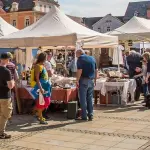 Cantine in Piazza nel Quartiere 5: mercatini, incontri e vita di comunità