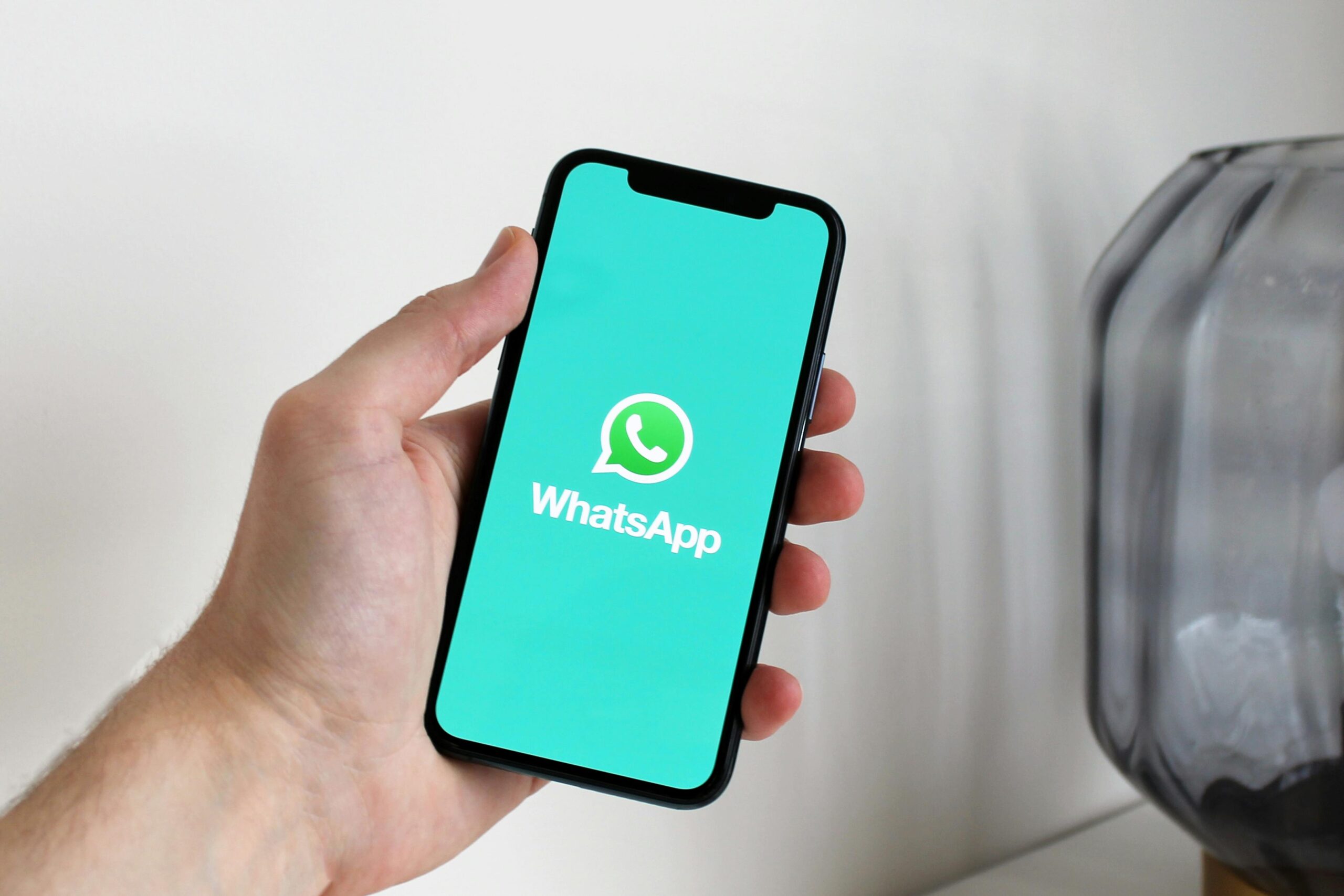 Messaggio programmato whatsapp: come gestire le comunicazioni con più precisione