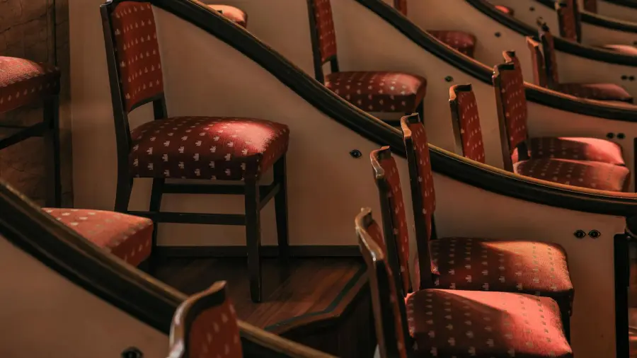 Firenze, visite speciali al Giunti Odeon per riscoprire il fascino déco del teatro Savoia