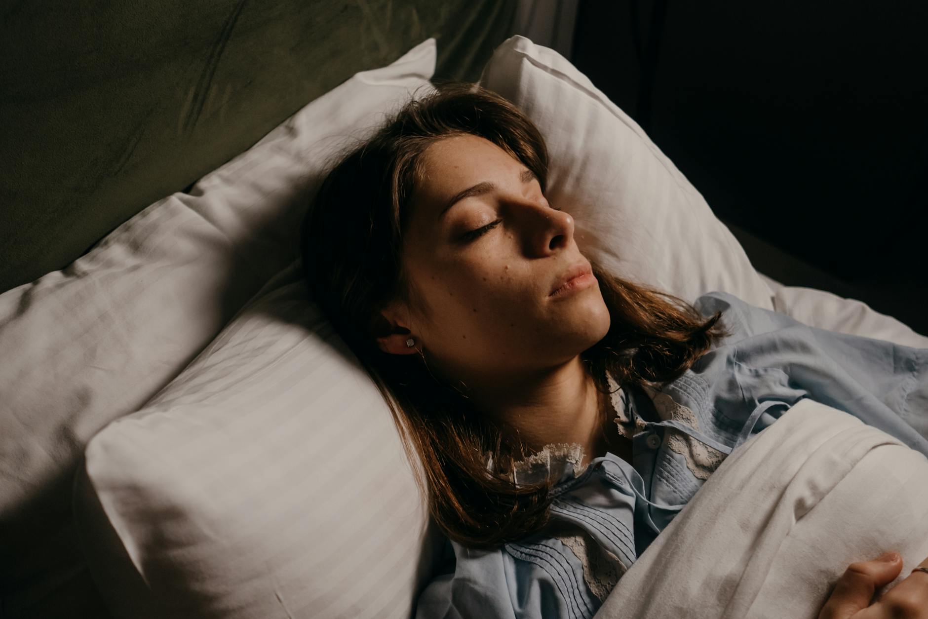 Apnea notturna: sintomi da riconoscere, diagnosi e trattamenti efficaci