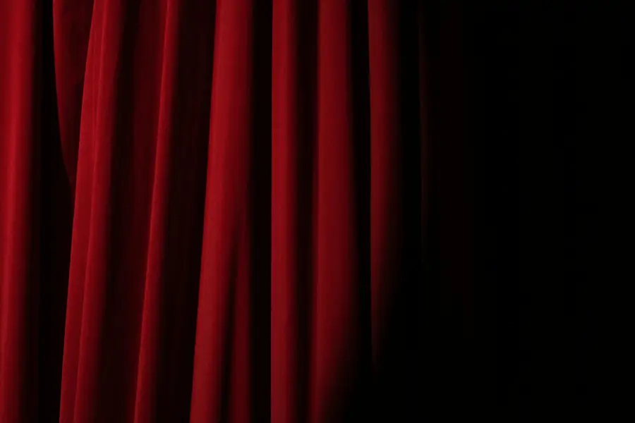 Firenze, “Attraversamenti umani” unisce teatro, scuole e Gorgona