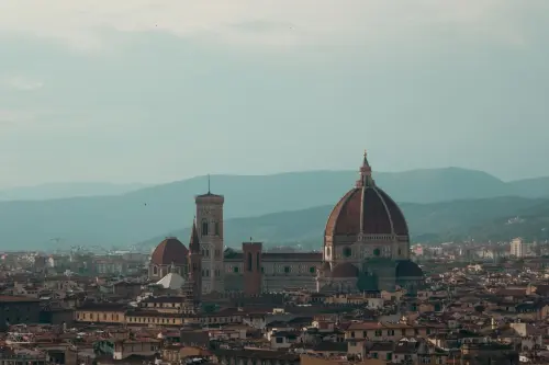 Firenze, Sara Funaro prima nel Governance Poll 2026