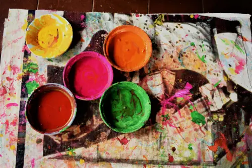 Firenze, 54 opere di Juan Lin in due mostre sul blu