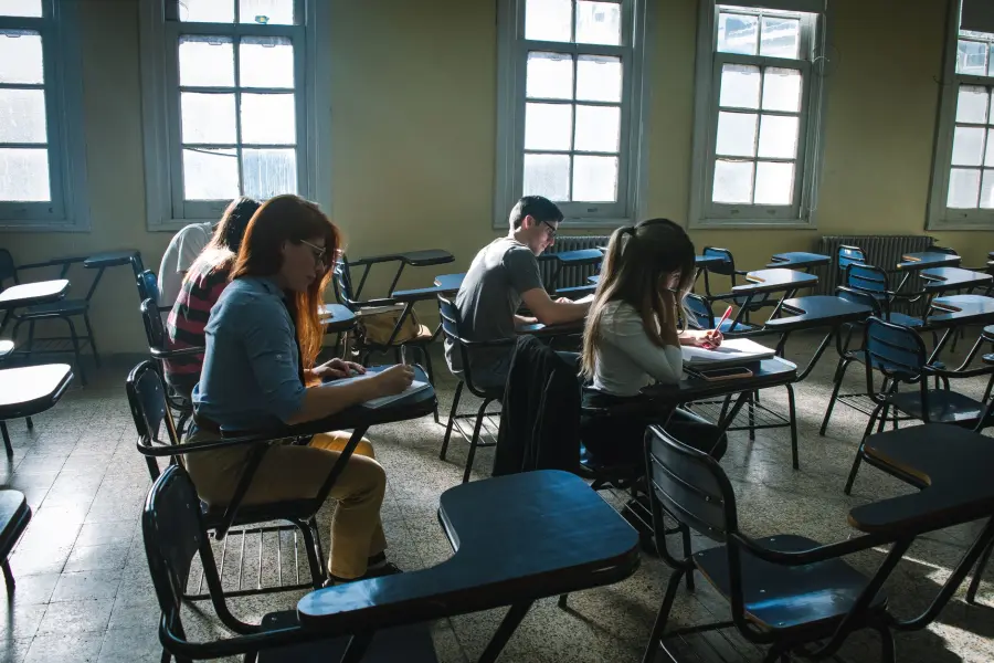 Firenze, primi e-reader agli studenti detenuti della Dogaia